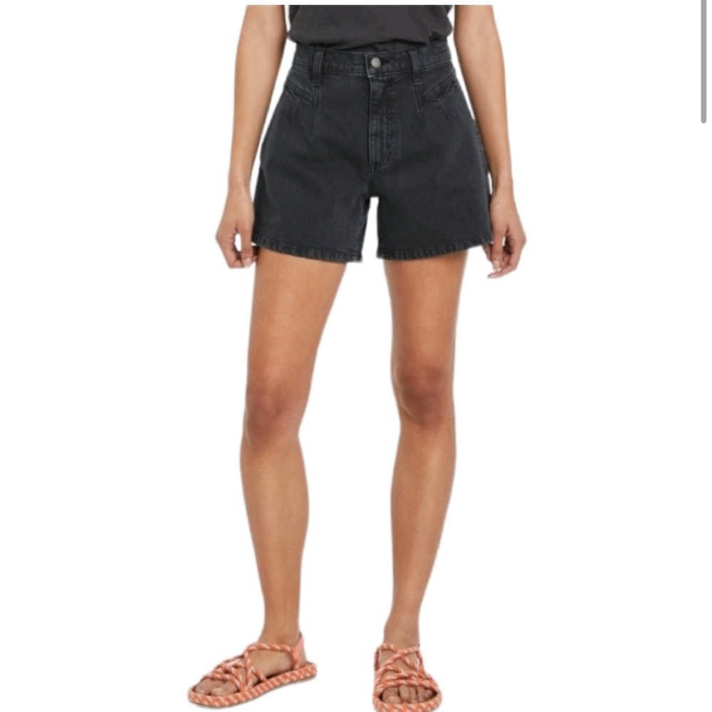 Universal Thread High Rise midi shorts - black